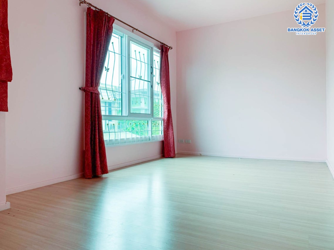 *****ทาวน์เฮ้าส์มือสอง นนทบุรี ม.พลีโน่ ปิ่นเกล้า-วงแหวน หลังมุม! บนเนื้อที่กว้างเกือบ 25 ตร.ว. พร้อมฟังก์ชัน 3 ห้องนอน 2 ห้องน้ำ 1 ที่จอดรถ สภาพภายในสวยเหมือนมืองหนึ่ง พร้อมเข้าอยู่ ตั้งบนทำเลเดินทางสะดวก เชื่อมต่อถนนกาญจนาภิเษก, ถนนนครอินทร์, ถนนบรมราชชนนี ฯลฯ ใกล้ทางด่วน "ศรีรัช" จองเลย!